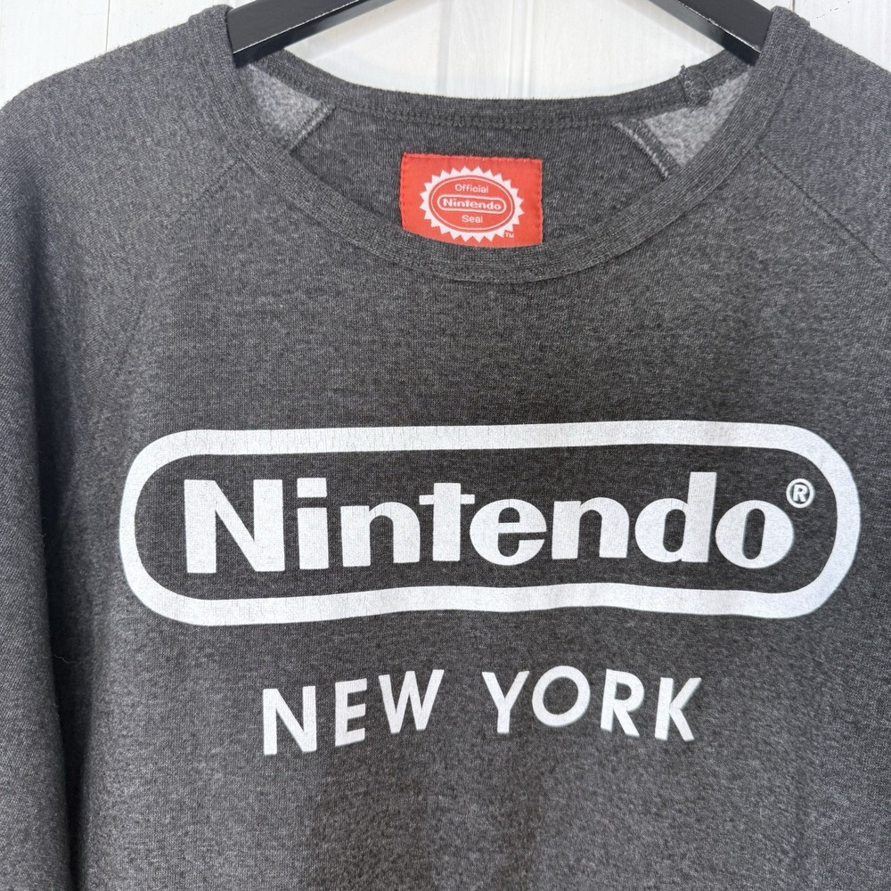 Nintendo NY New York Racetrack Logo Gray Crewneck Sweatshirt Pullover Men XL - Picture 2 of 9